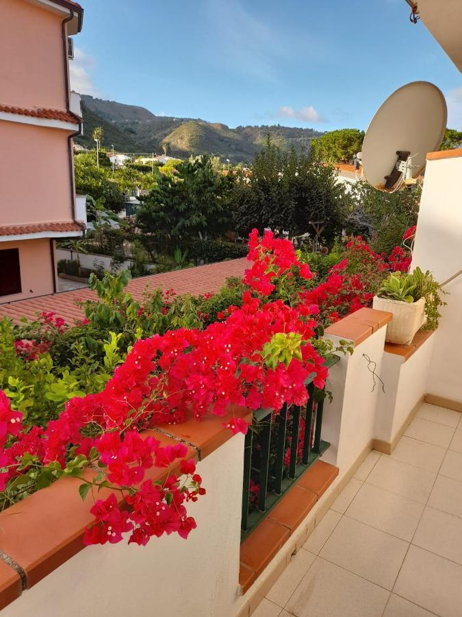 Villini Macri Appartement Parghelia Buitenkant foto