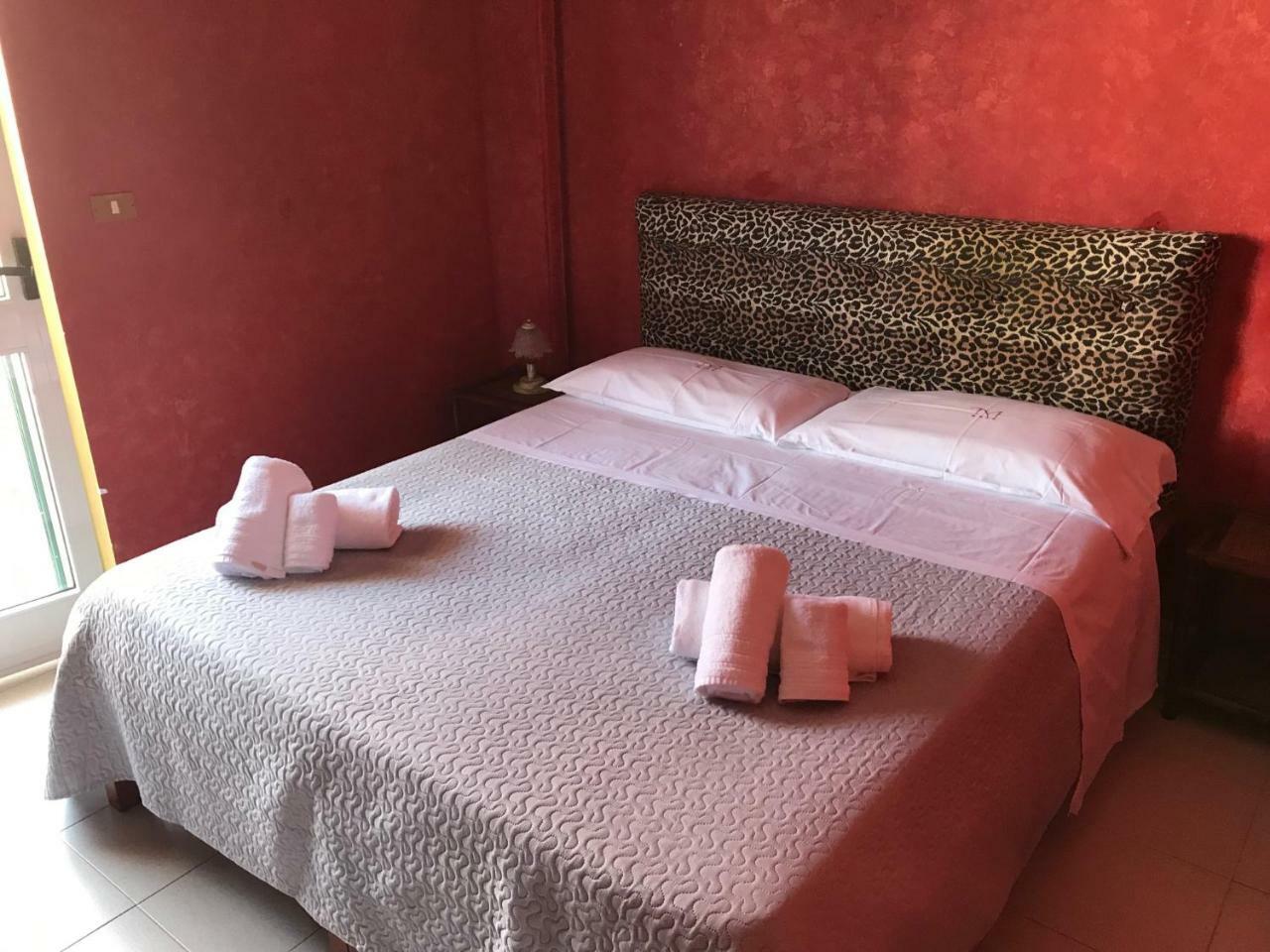 Villini Macri Appartement Parghelia Buitenkant foto